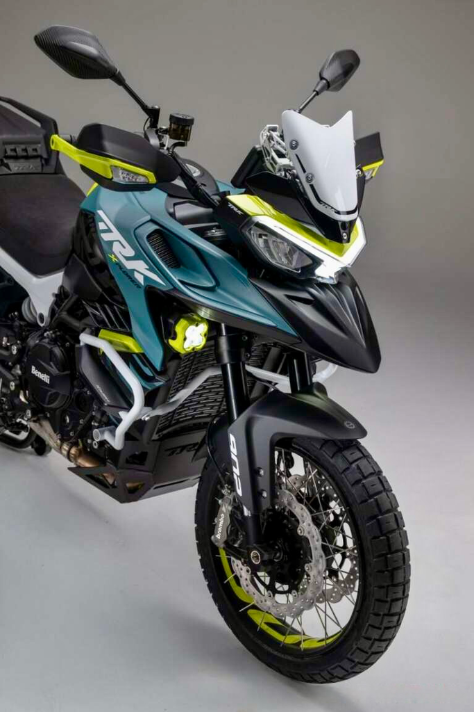 Benelli_Explorer902-3.jpgg_.webp