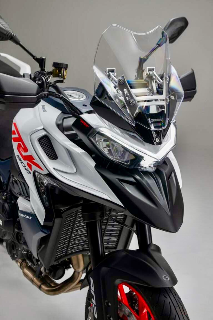 Benelli_Stradale902-4-1.webp
